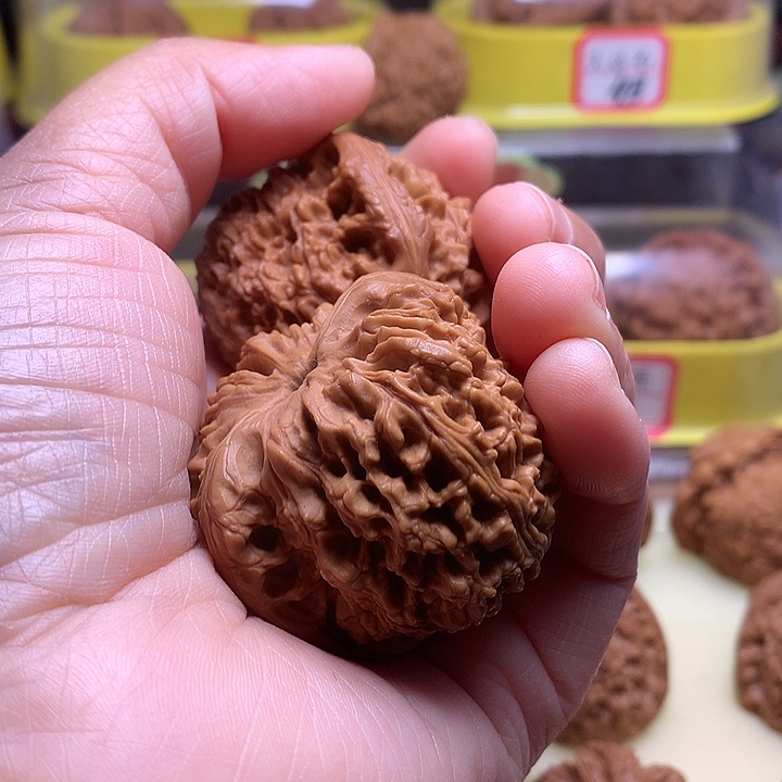 文玩核桃吊坠梦**华南疆