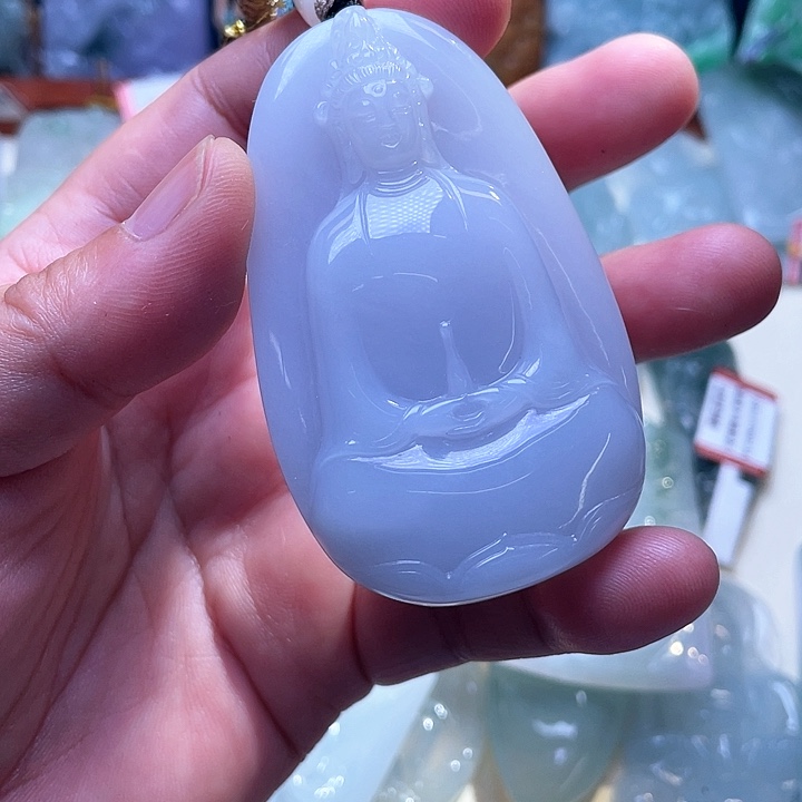 如***意翡翠未镶嵌颈饰素衣观音