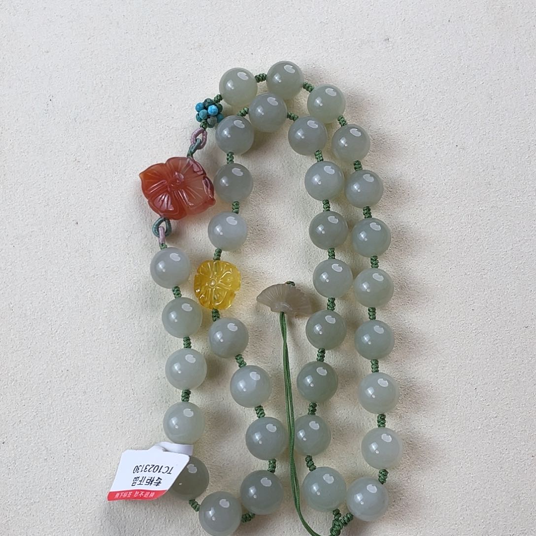 项链未镶嵌和田玉