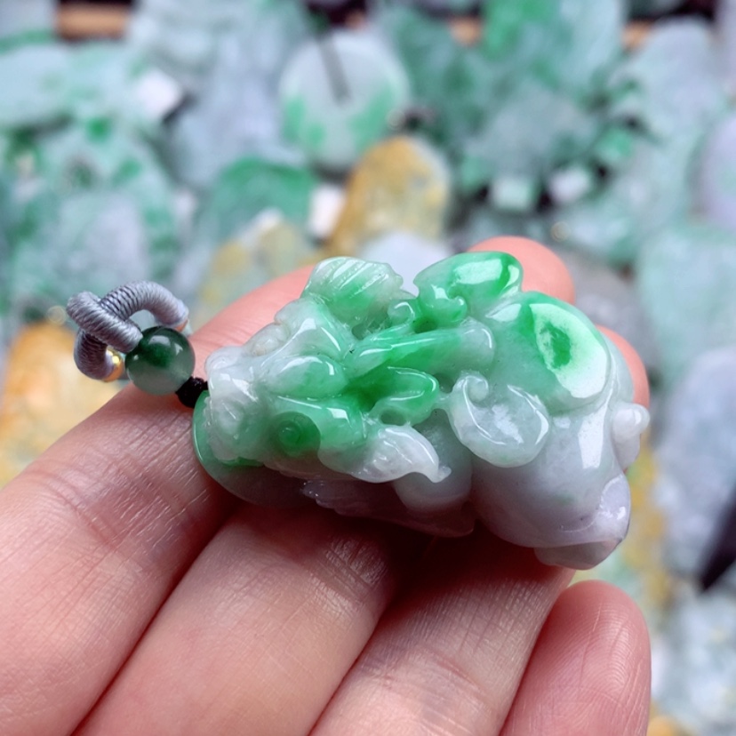 【闪购商品】翡翠吊坠(不含链)未镶嵌