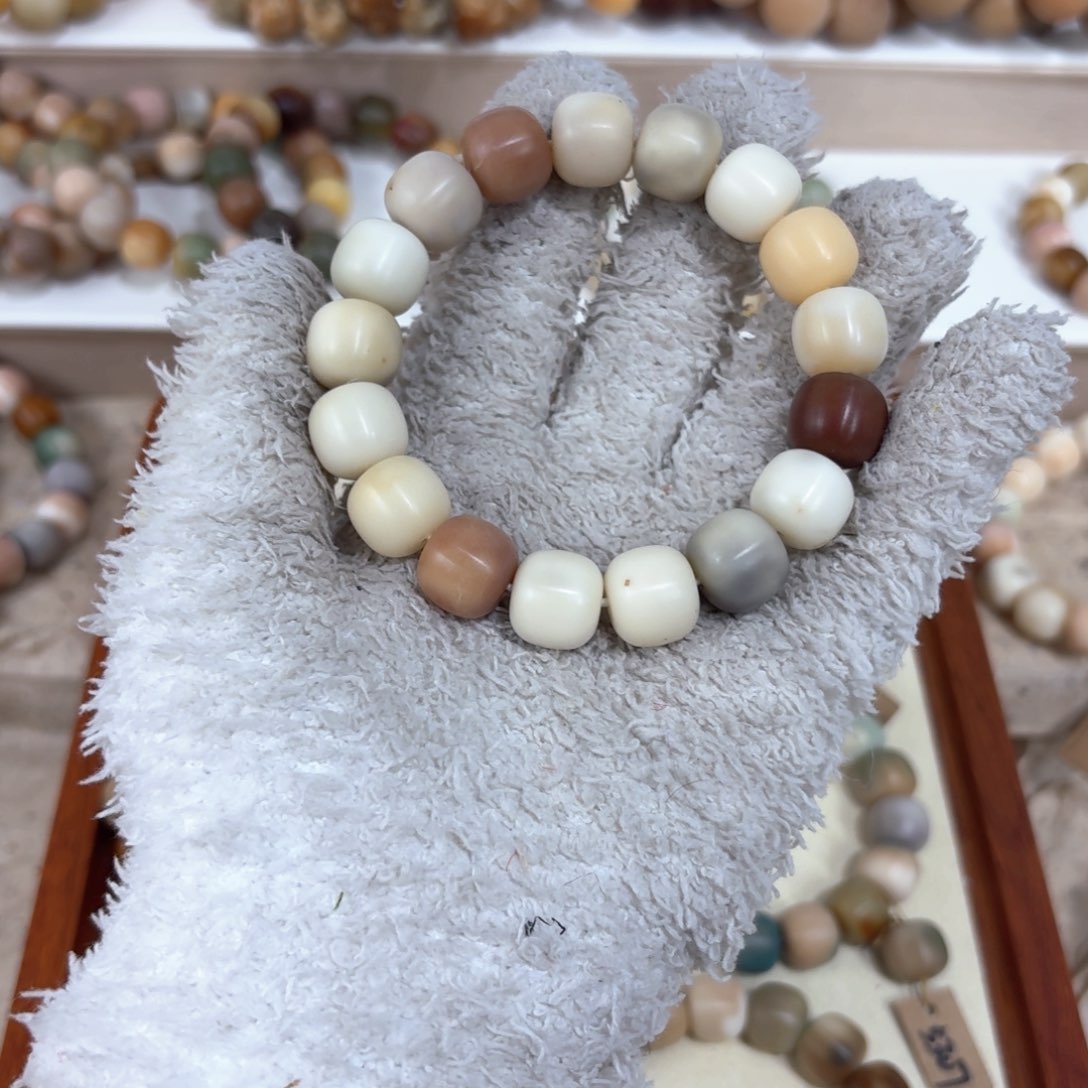 菩提根/象牙果吊坠瑕疵59