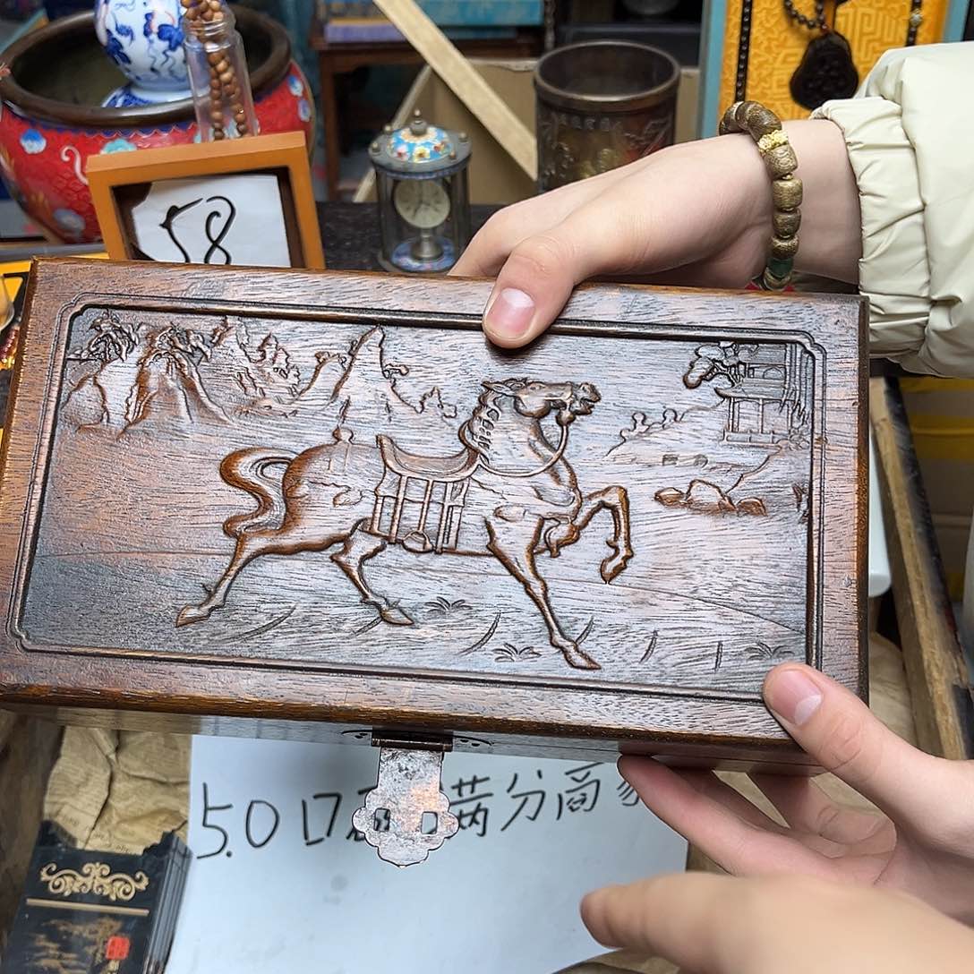 大叶紫檀（黑酸枝木类）