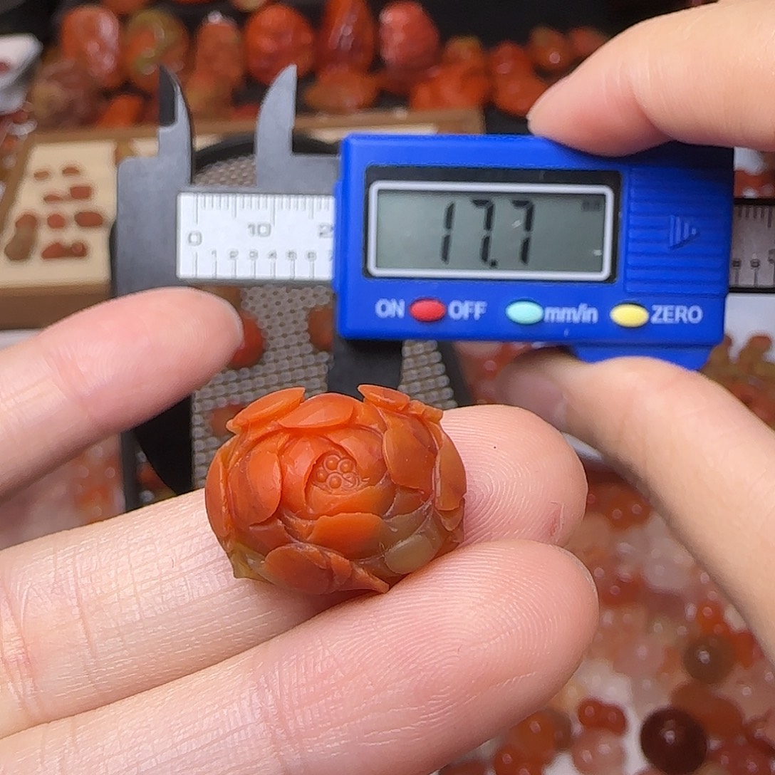 ꧁***꧂南红玛瑙未镶嵌颈饰