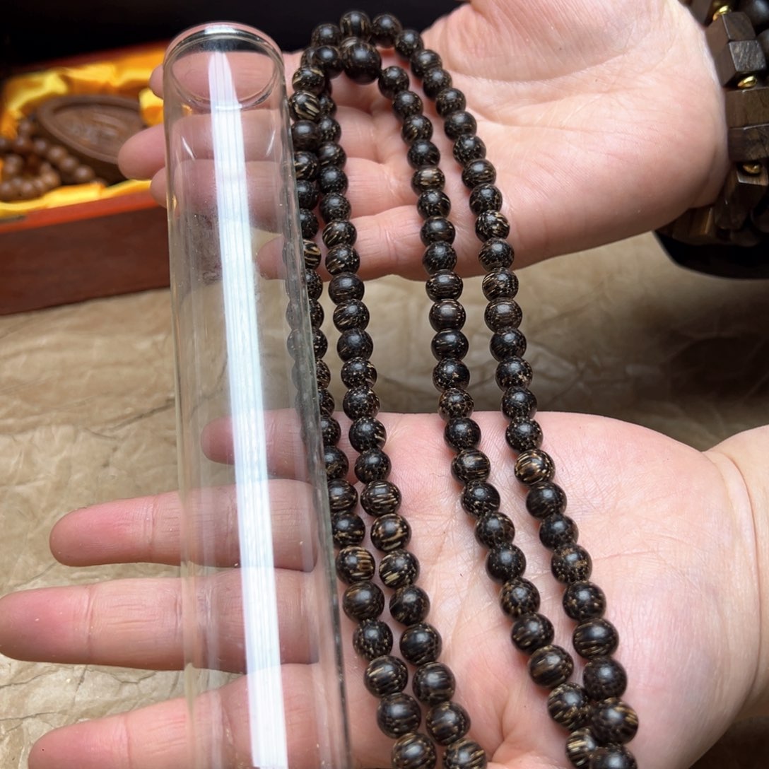 大叶紫檀（黑酸枝木类）