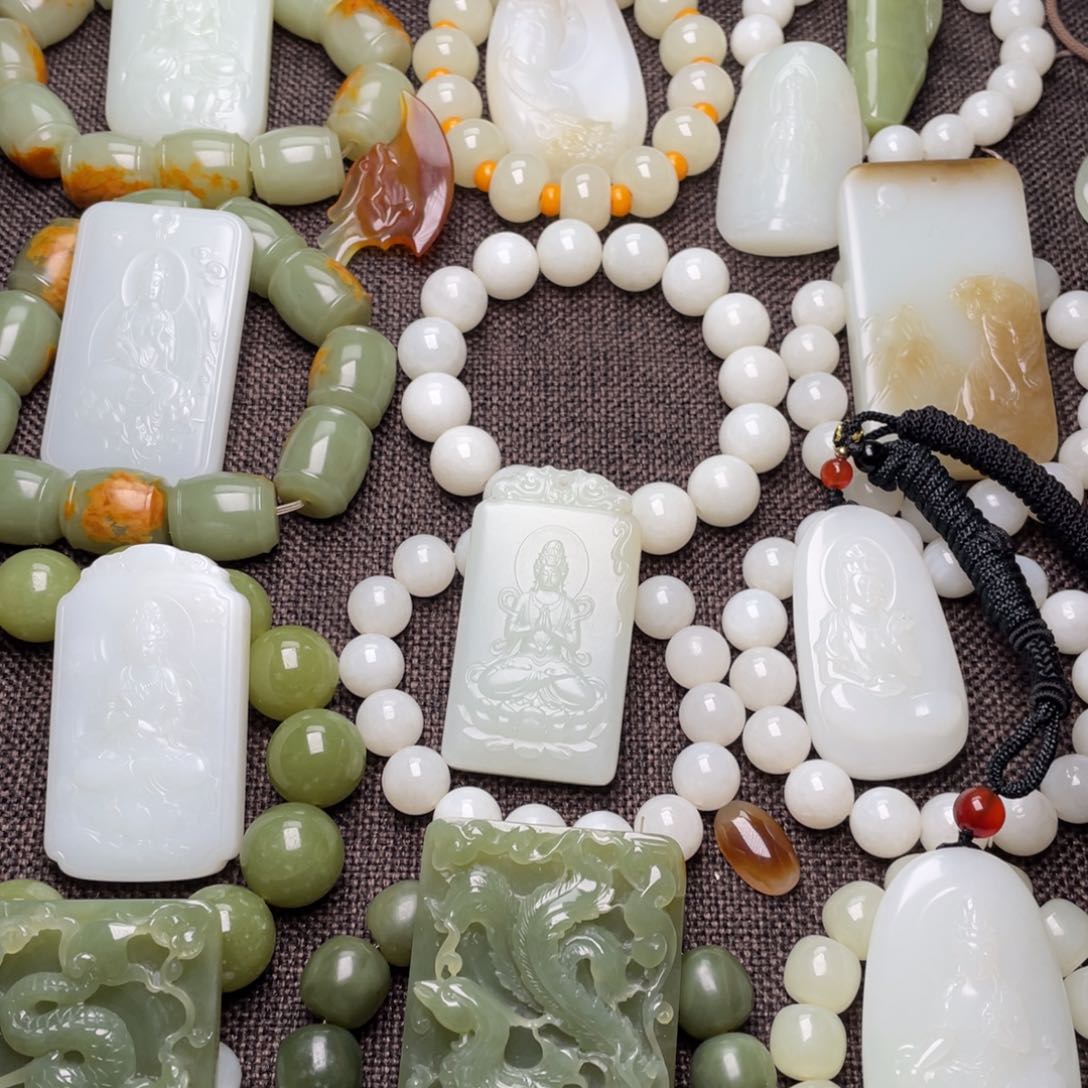 和田玉把件未镶嵌