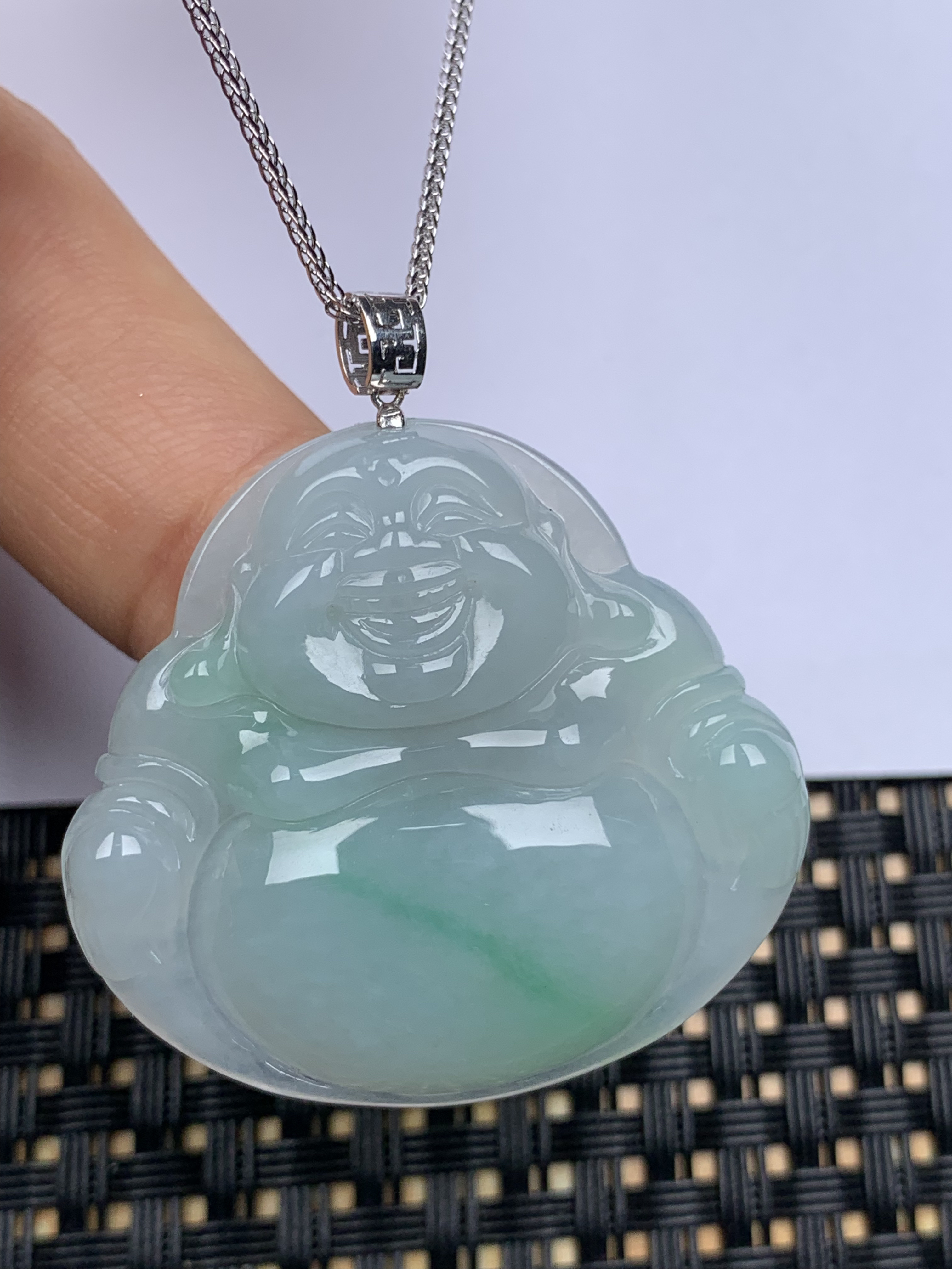 缅甸翡翠A货，冰种绿底佛公，尺寸34.5-37.4-6.0
