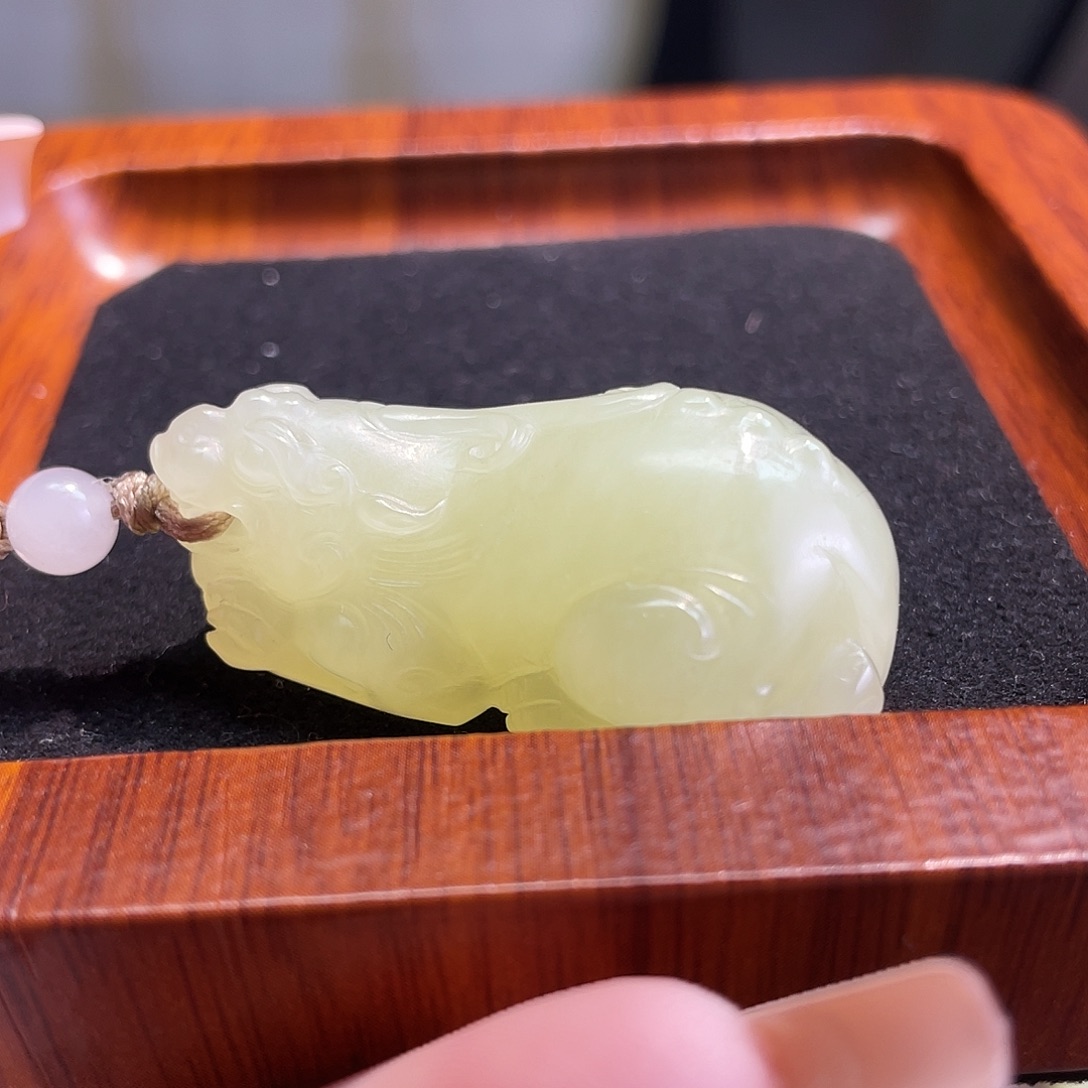 和田玉（糖玉）未镶嵌颈饰