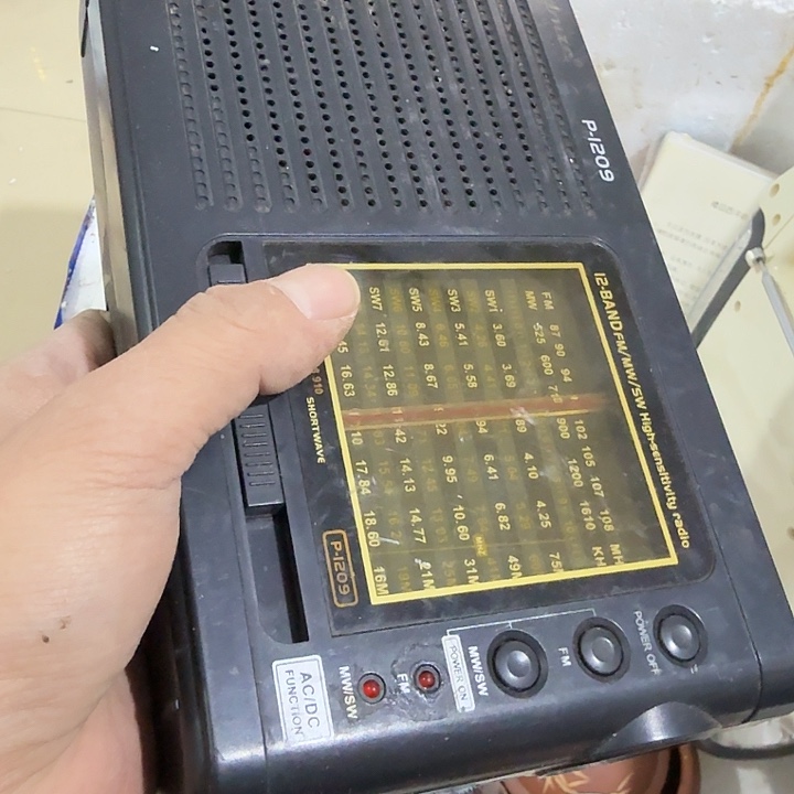 用***7扇子吃g哈哈哈哈哈哈把你扭扭捏捏呢