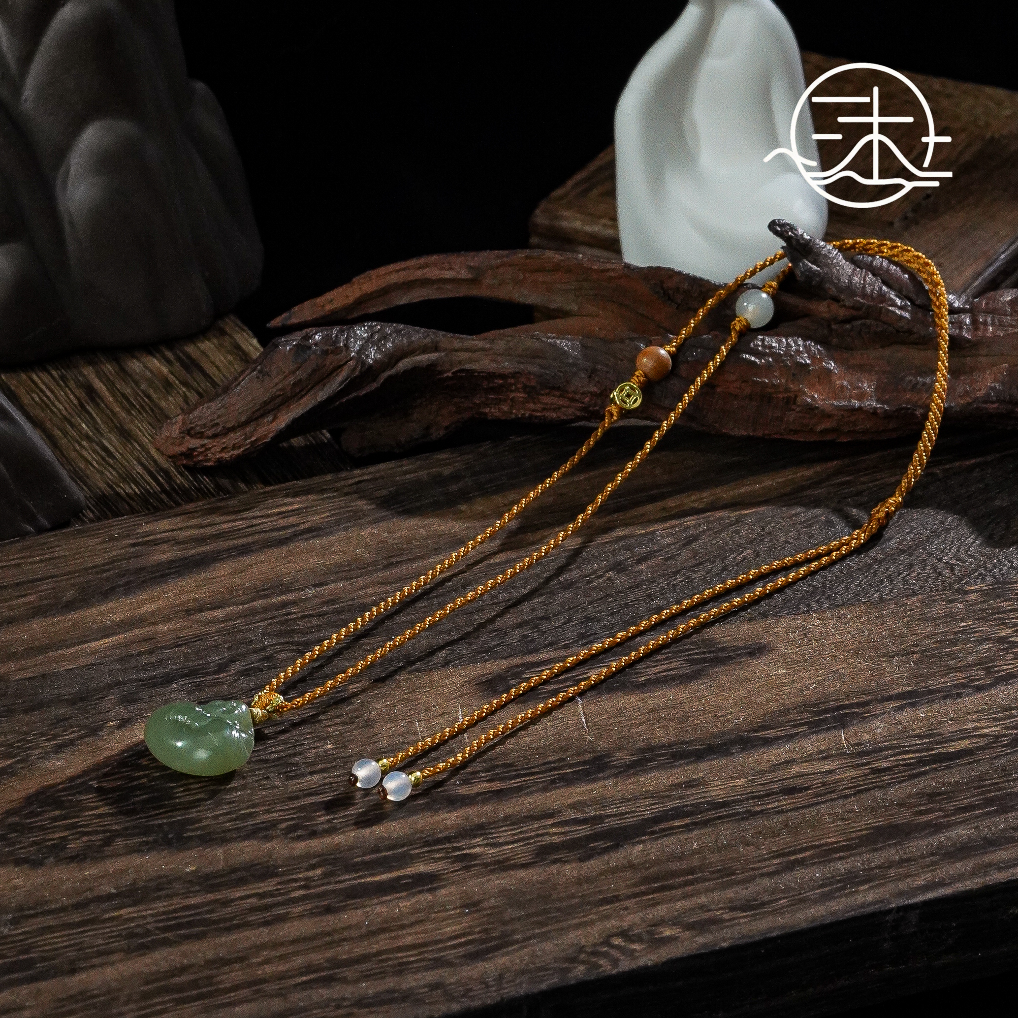 木润【抱抱佛】天然和田玉晴水抱抱佛项链