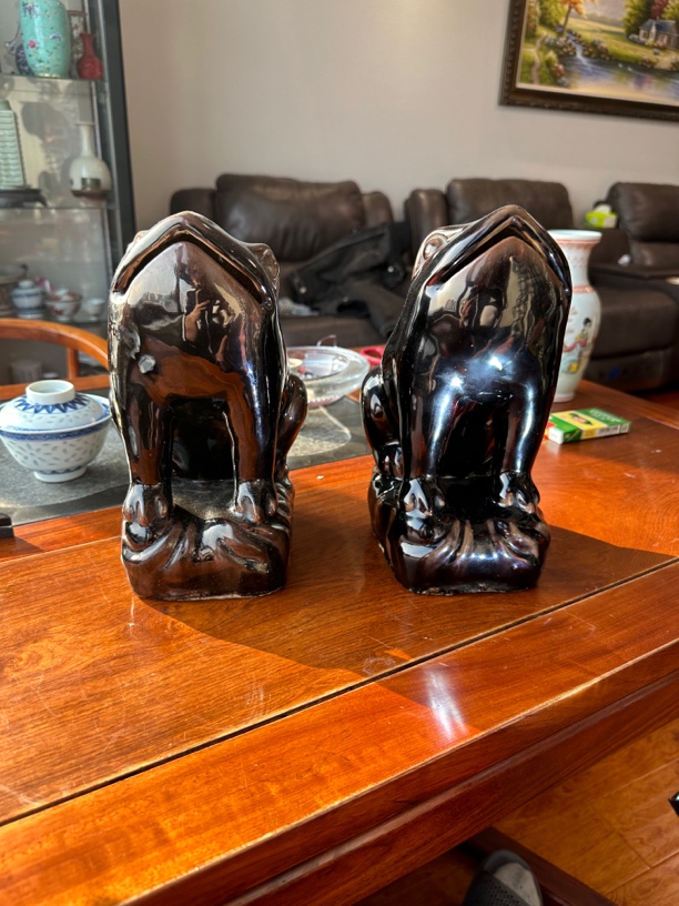 乌金釉青蛙瓷器瓷器