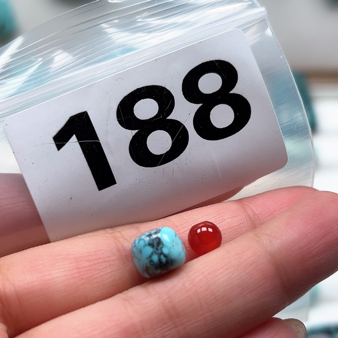 南红玛瑙颈饰未镶嵌