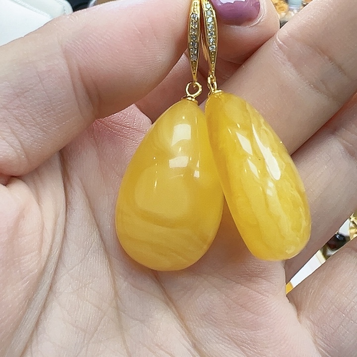 琥珀未镶嵌珠宝奇石