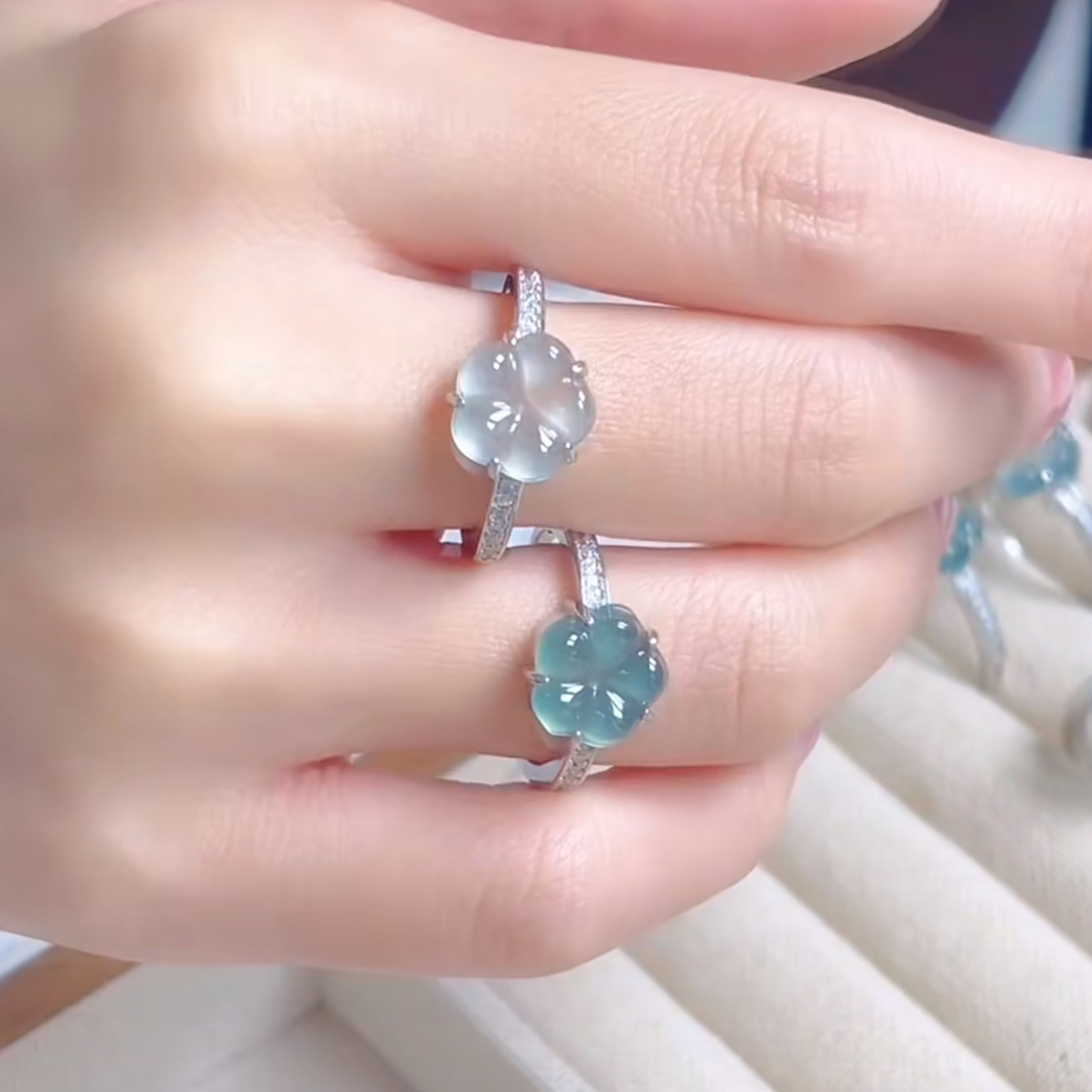 天然翡翠去A货 百搭冰蓝气质幸运花戒指（圈口可调，多样性发其一）