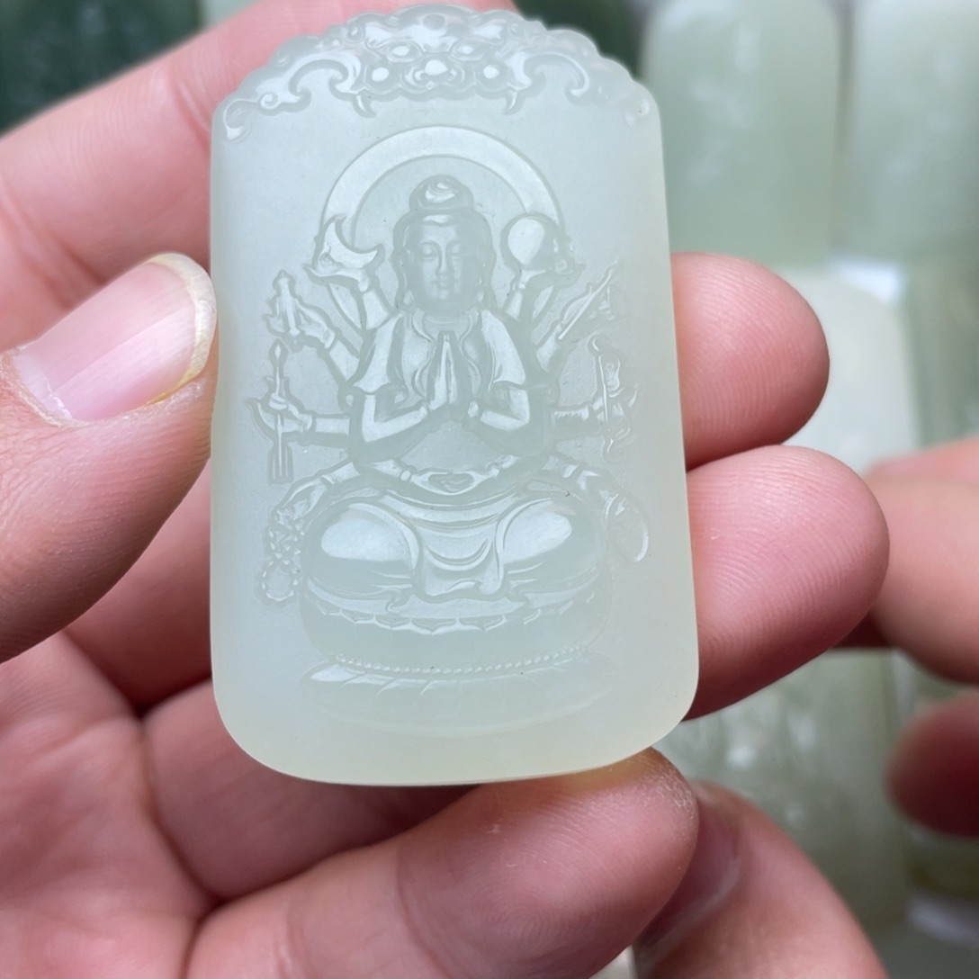 和田玉颈饰未镶嵌