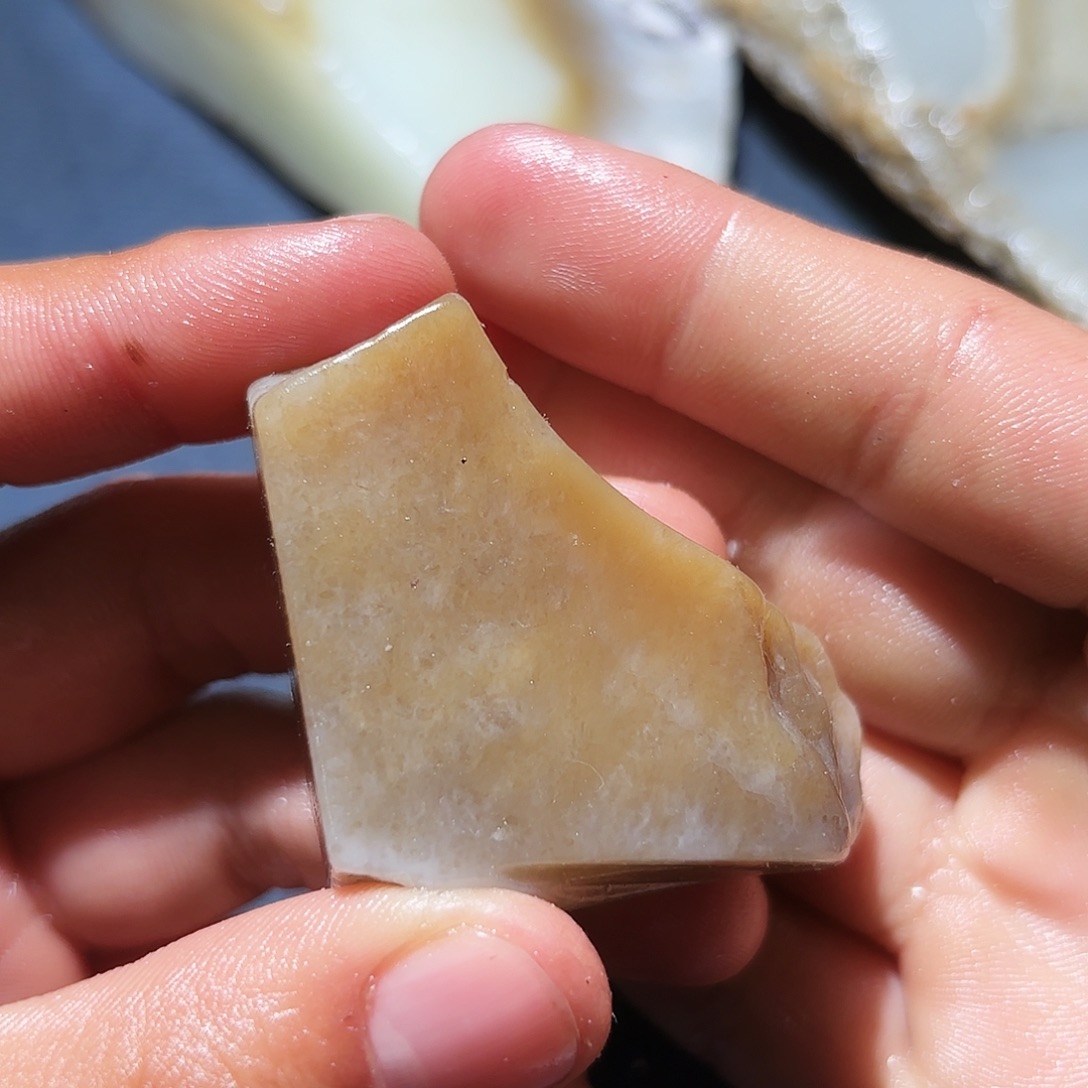 和田玉未镶嵌珠宝奇石