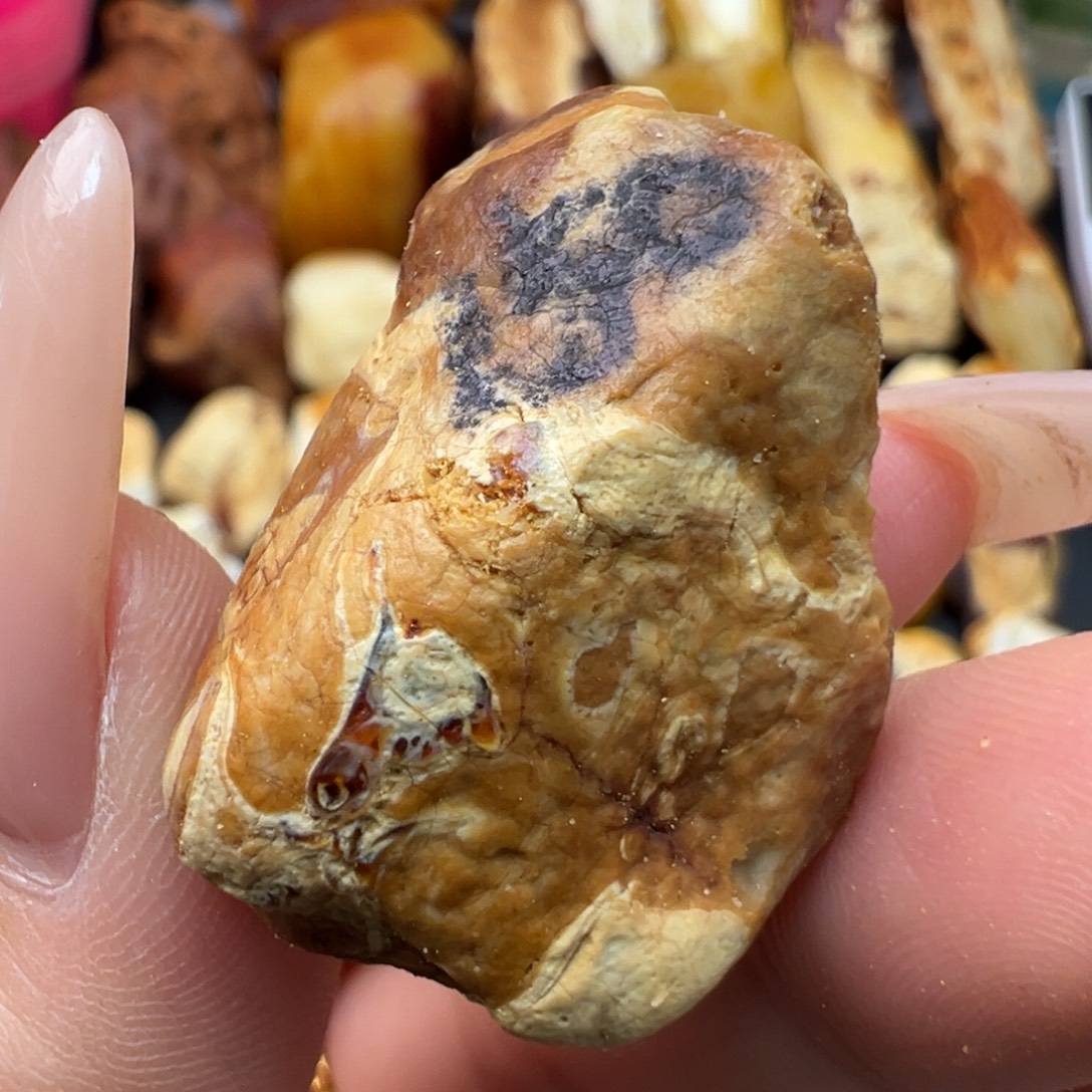 定制琥珀未镶嵌蜜蜡