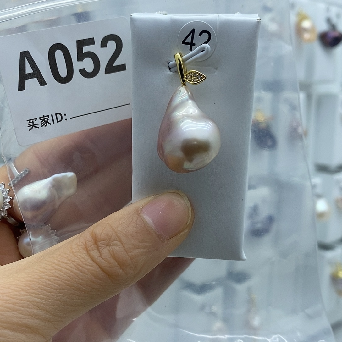 颈饰淡水珍珠钛钢