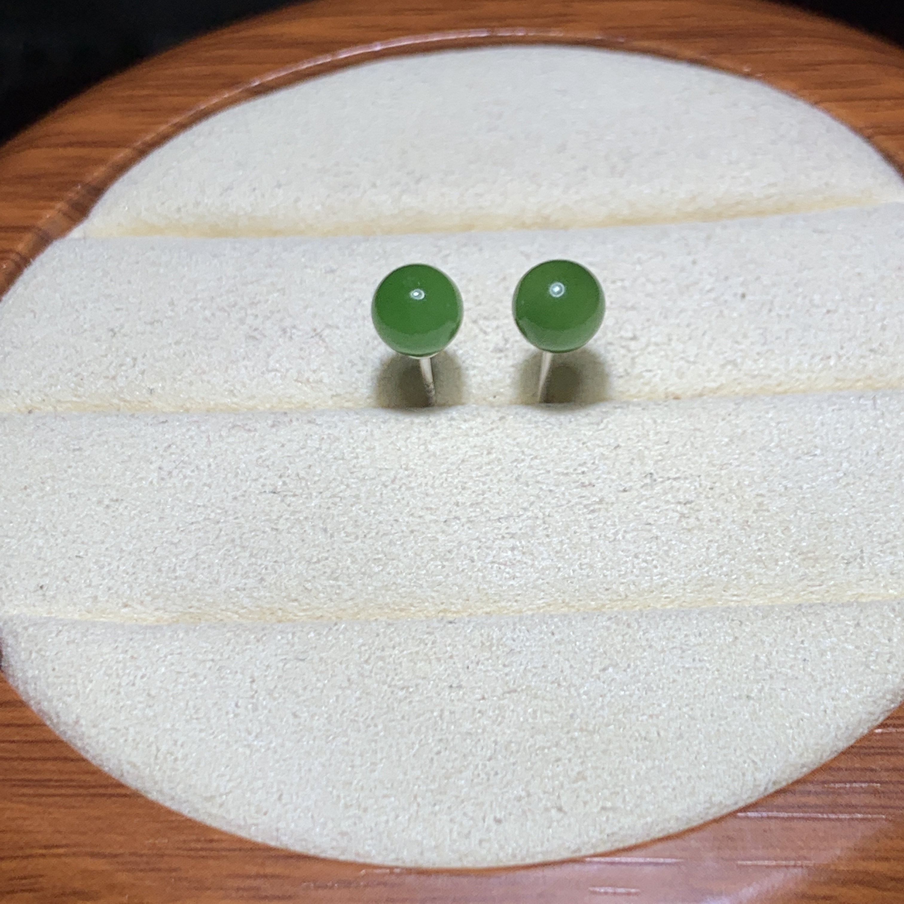 阳绿碧玉圆珠耳钉6毫米简约时尚百搭款