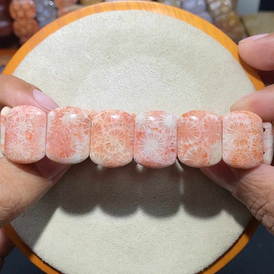 硅化珊瑚（珊瑚玉）手串未镶嵌粉大花21