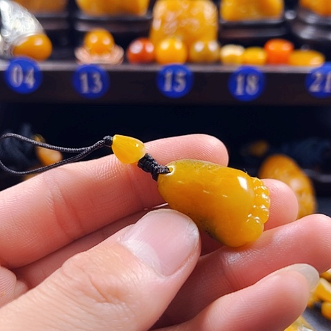 田黄石喜*居田黄石挂饰