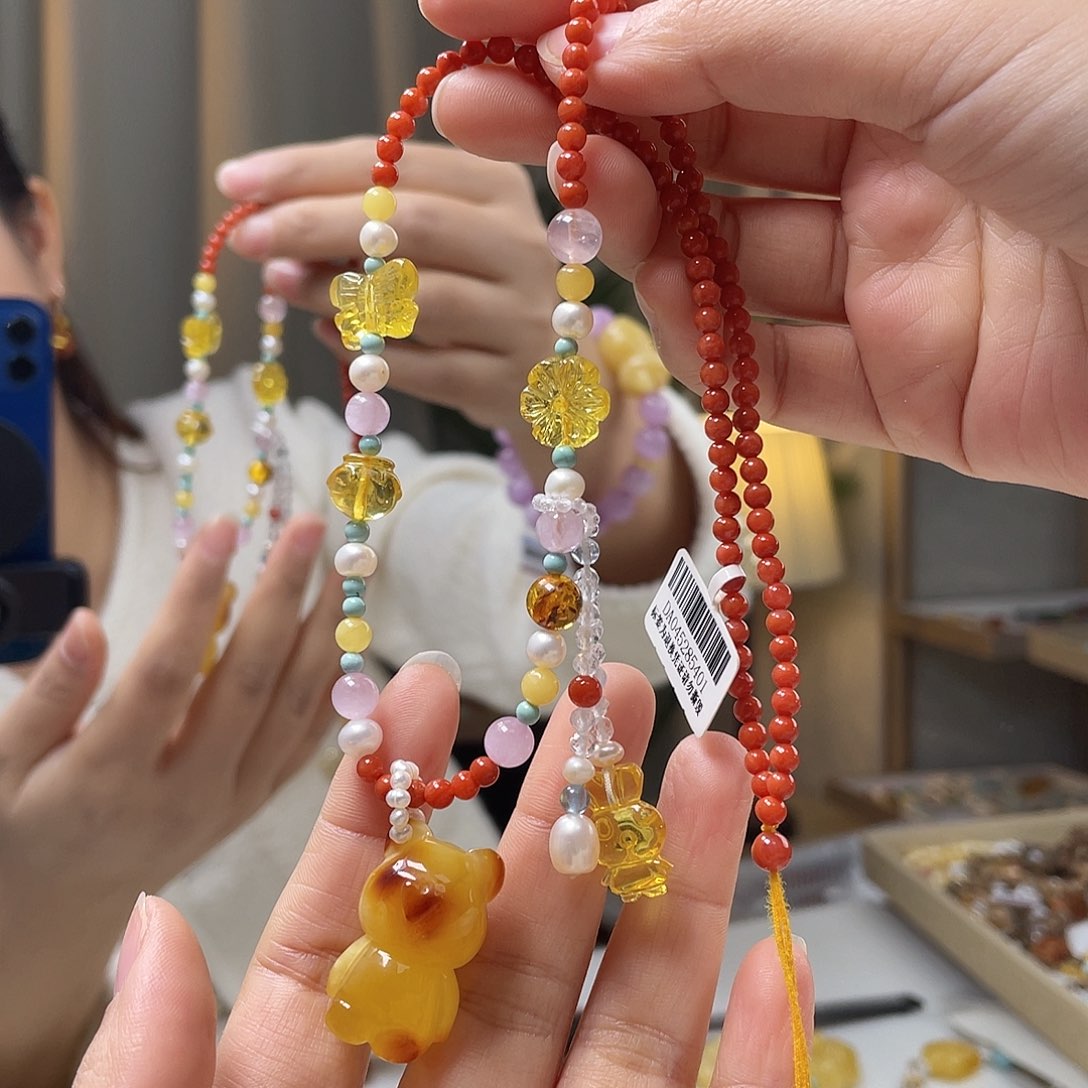 琥珀颈饰未镶嵌蜜蜡吊坠