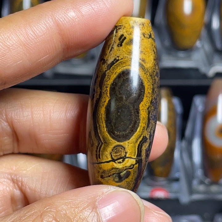 文***吧玛瑙/玉髓未镶嵌颈饰