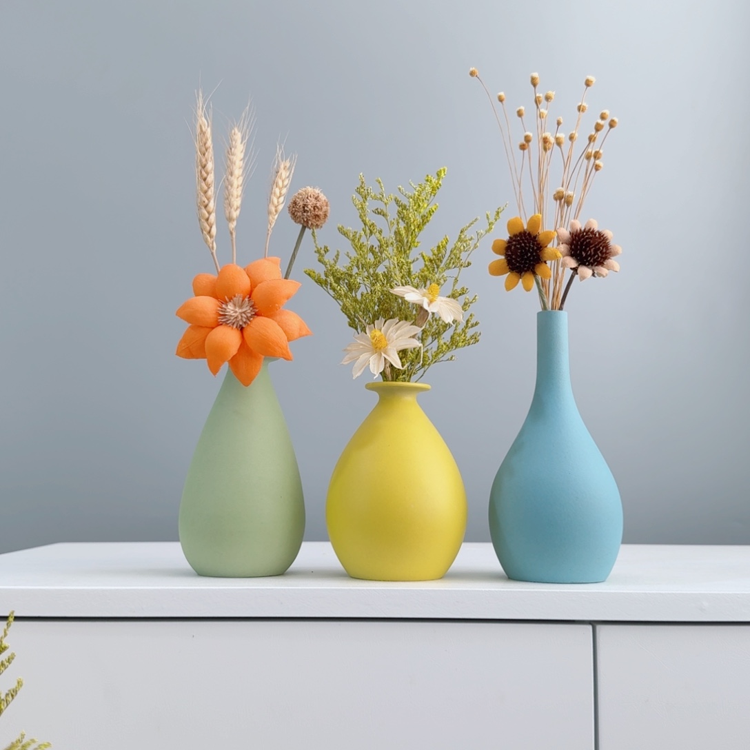 摆件陶瓷小花瓶含花总高约20-30cm