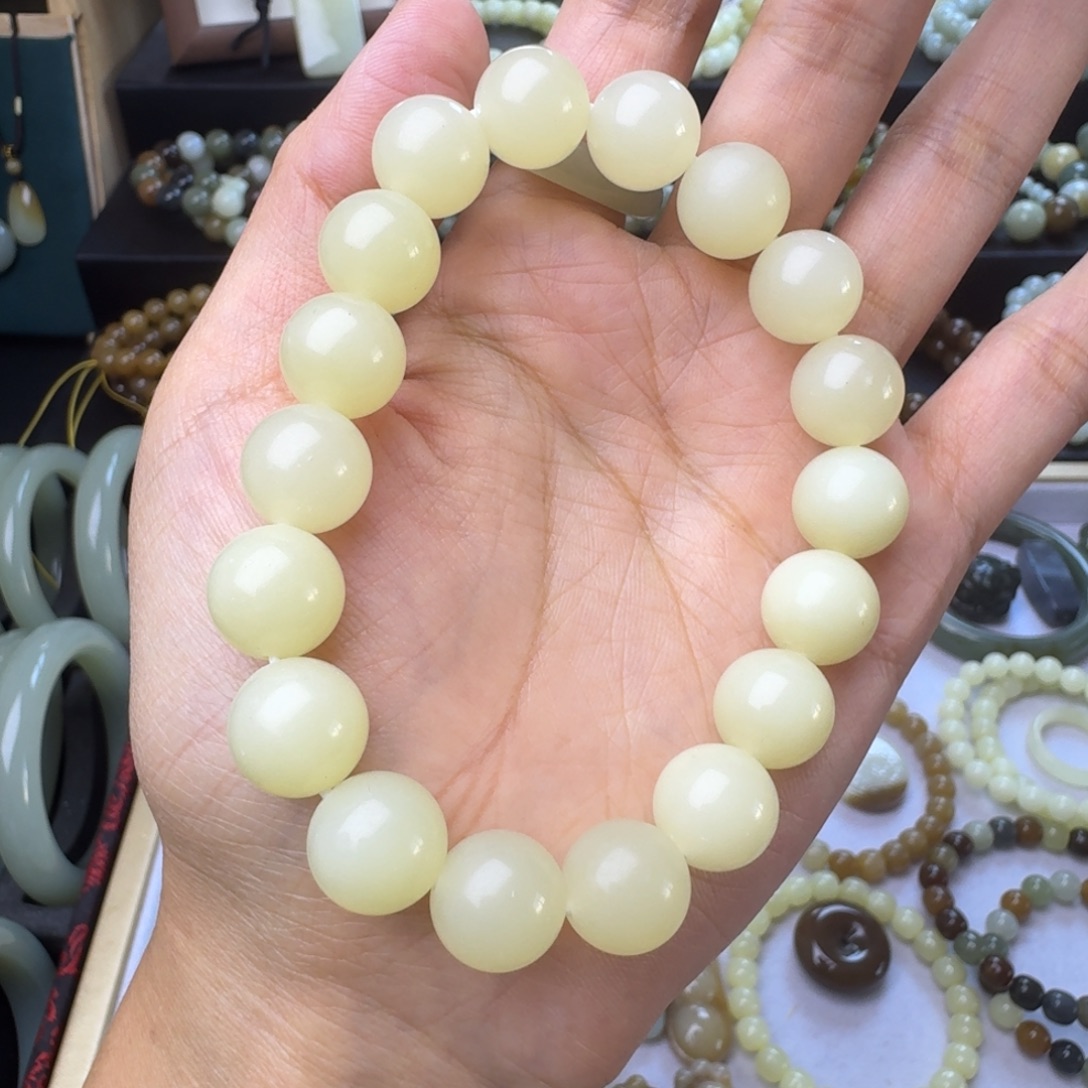 和田玉（黄玉）未镶嵌手链