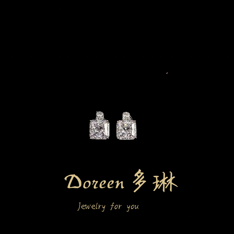 铜合金耳饰 白冰糖香水瓶耳钉XS1084