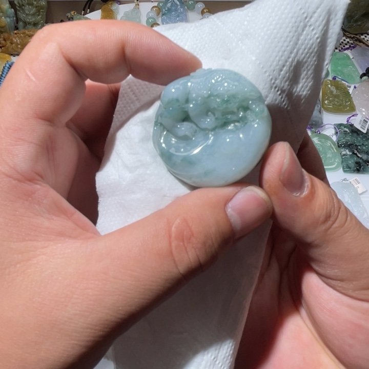 翡翠颈饰未镶嵌天然