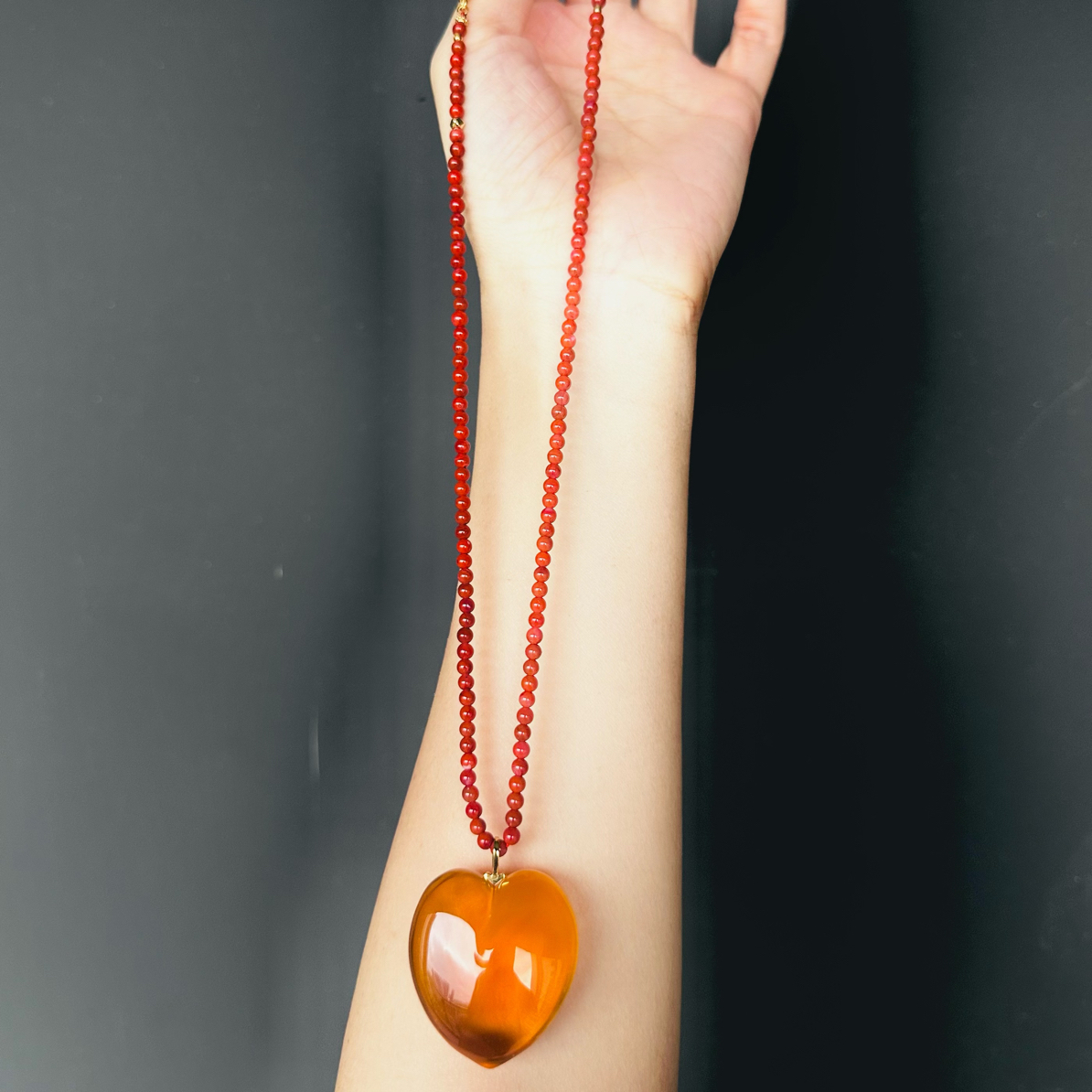 琥珀意境爱心18k金扣头