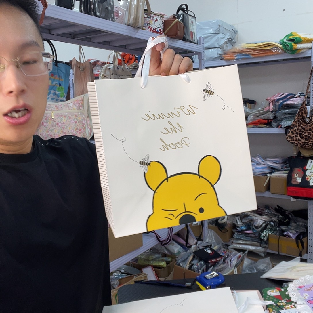 PU化妆包等产品和产品