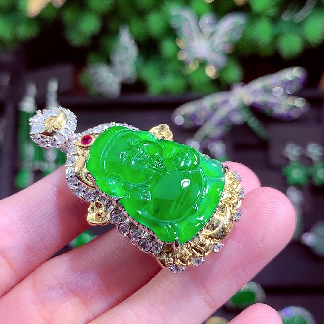 颈饰未镶嵌翡翠w****e