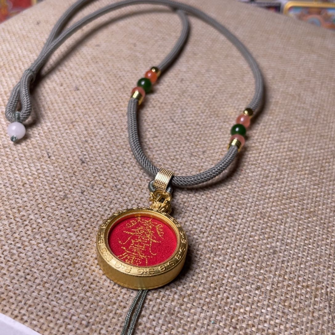 吊坠纯手绘岁符唐卡