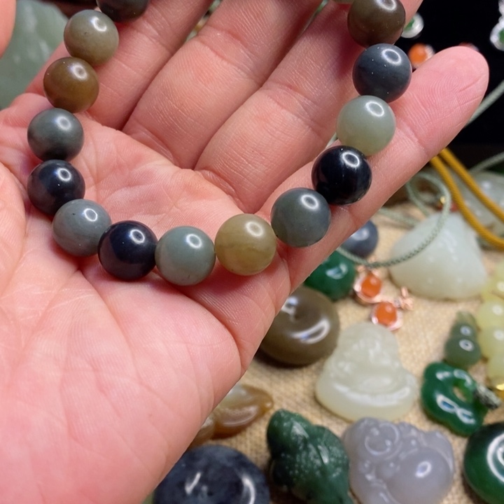 和田玉手串未镶嵌