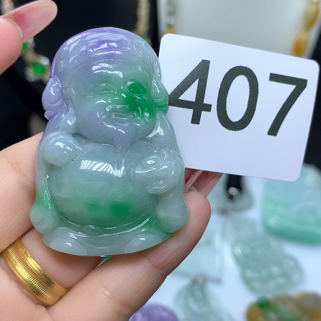 翡翠吊坠(赠链)未镶嵌