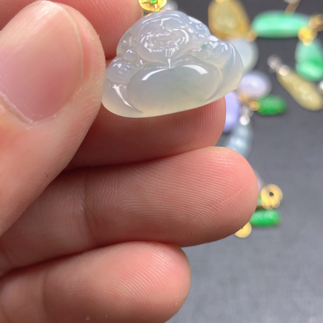 【闪购商品】颈饰18K金镶嵌翡翠翡翠