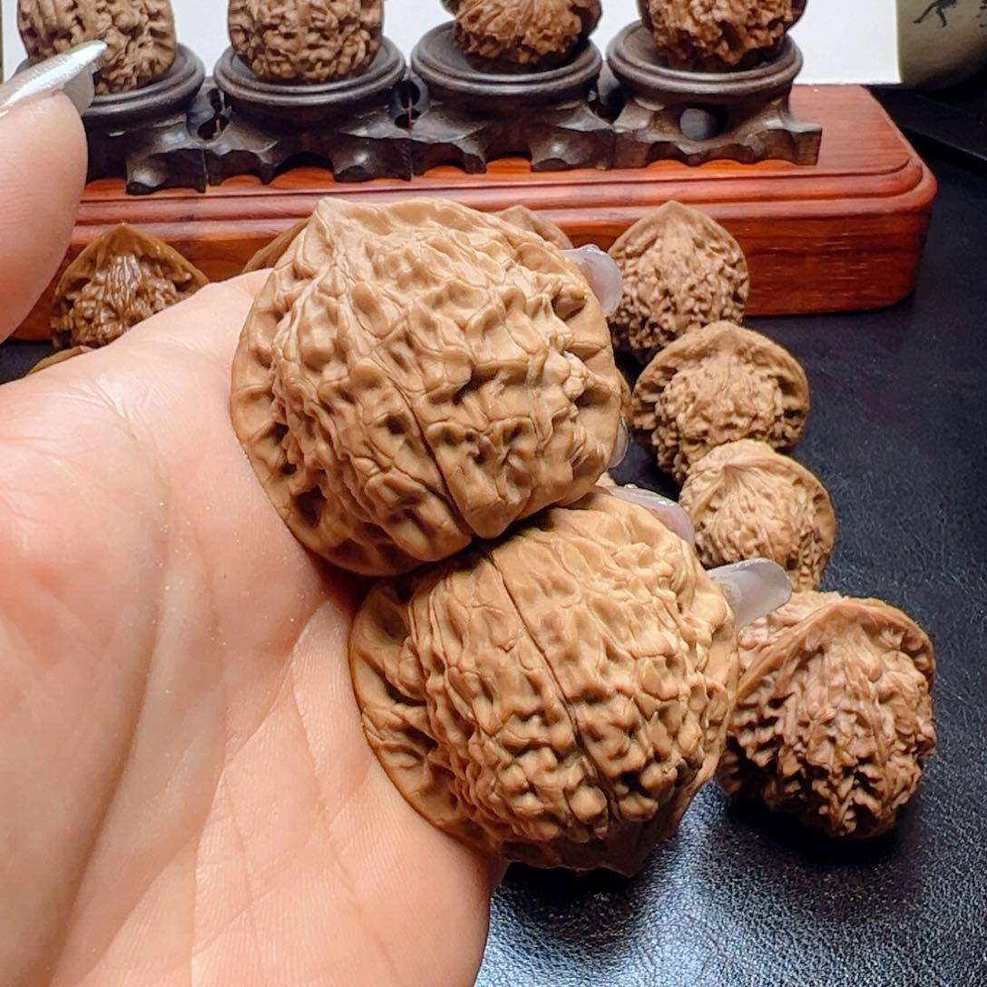 文玩核桃把件八步沟37