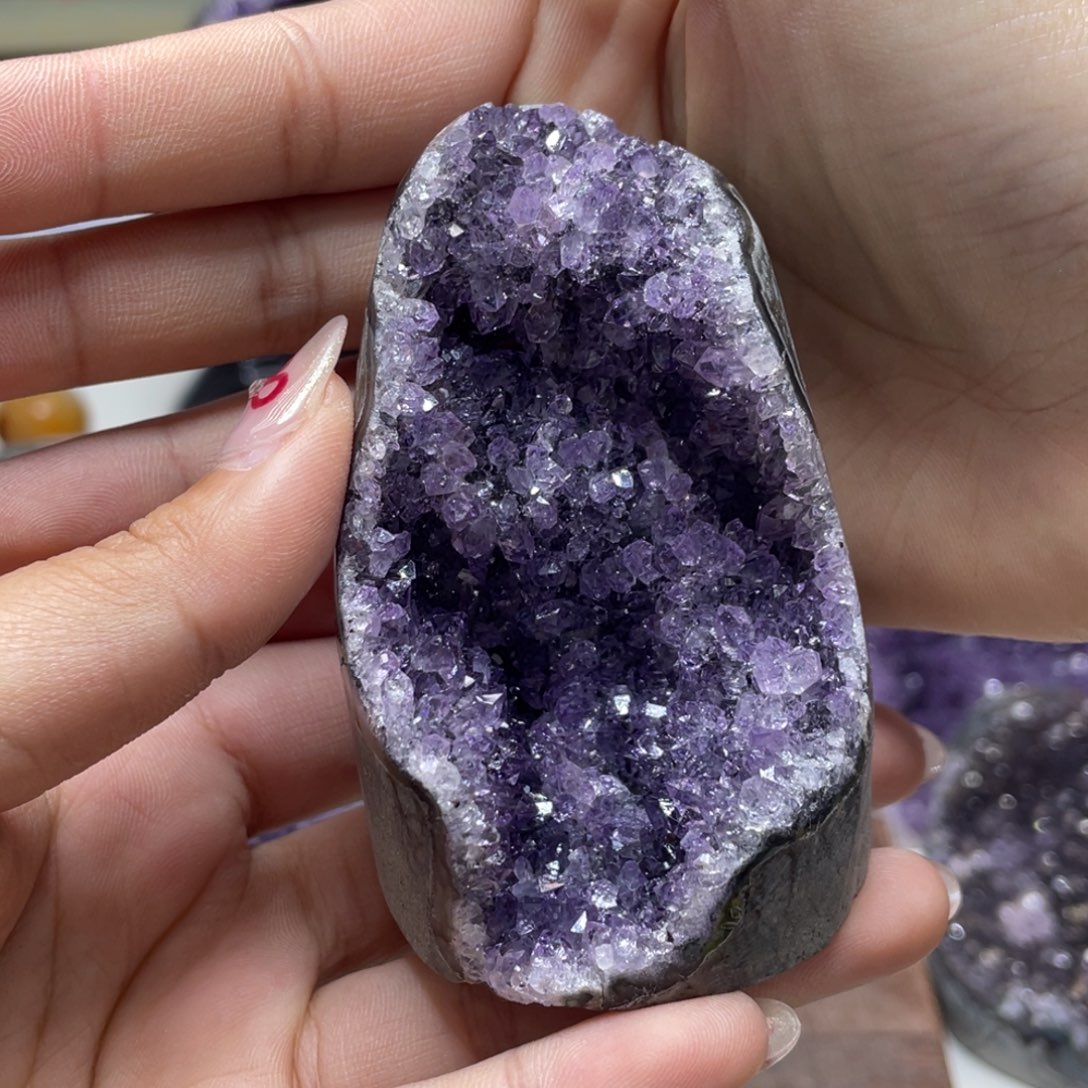 紫晶大型摆件（非配饰）未镶嵌