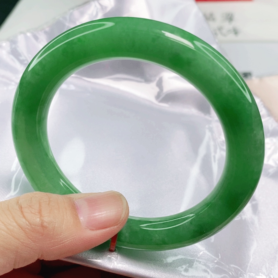 未镶嵌手镯翡翠55.8圈口圆条毕业完整