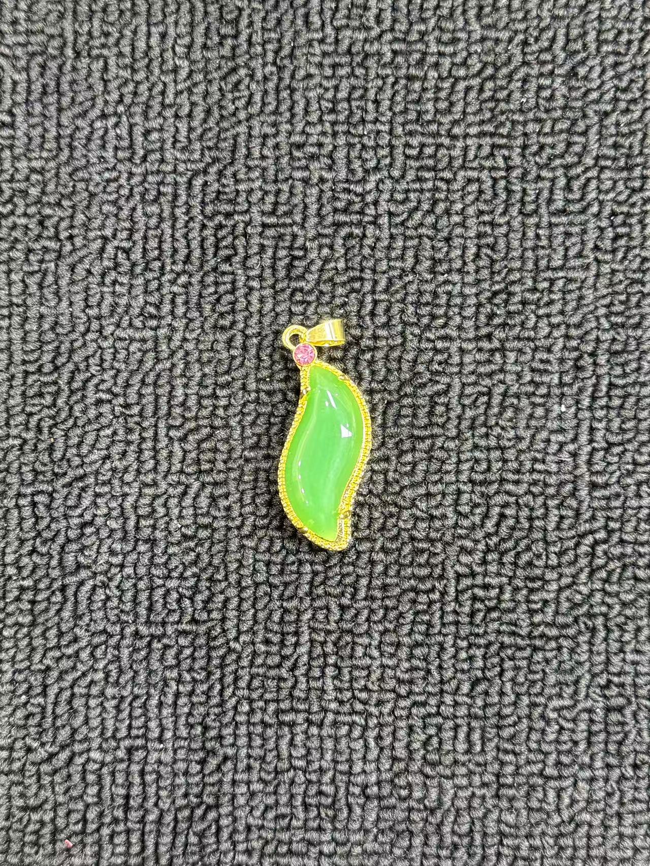  1067   时尚 气质 精美 精致吊坠多样性发其一