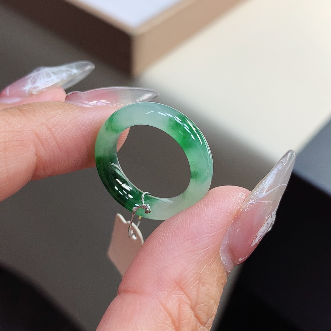 翡翠戒指未镶嵌11号