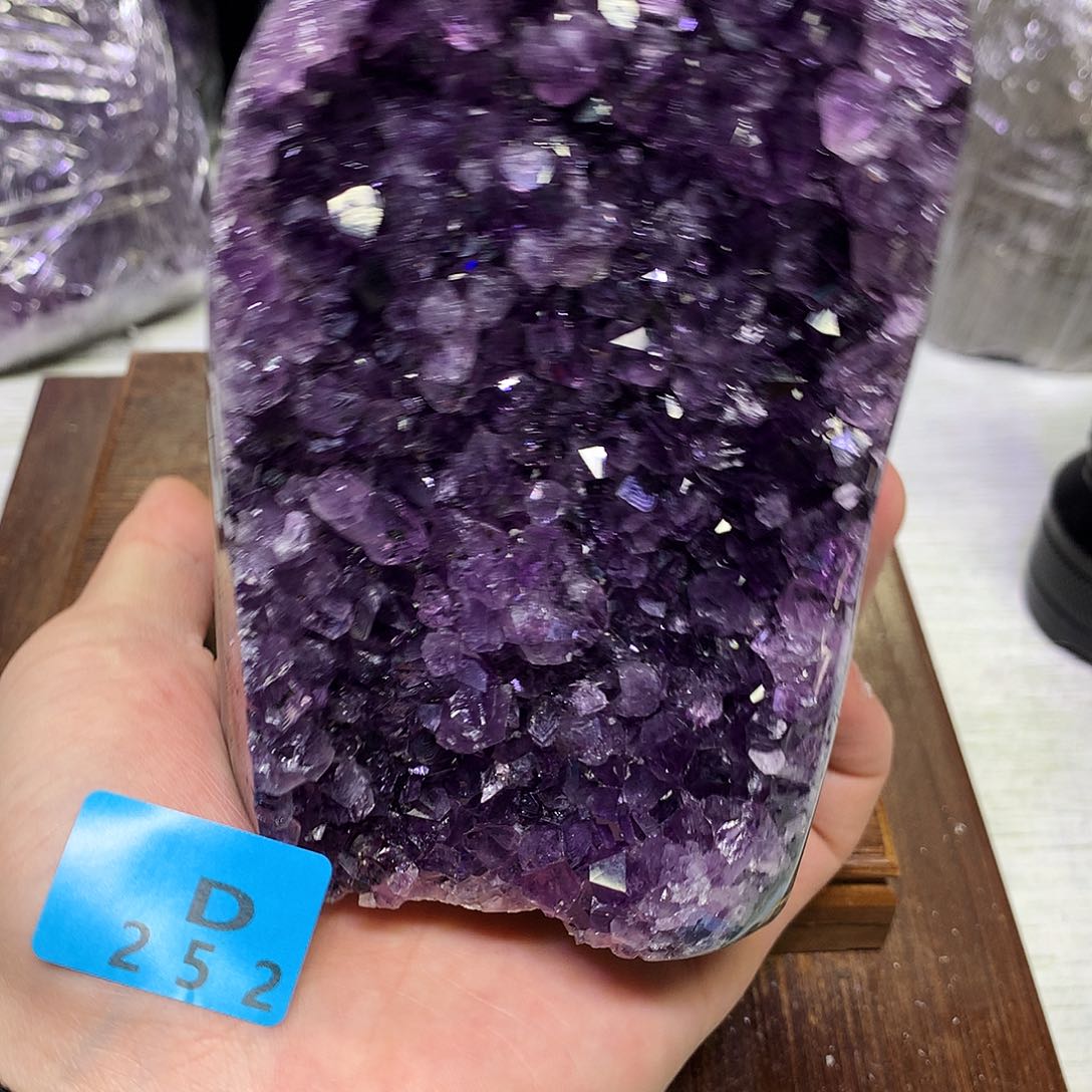 紫晶大型摆件（非配饰）未镶嵌