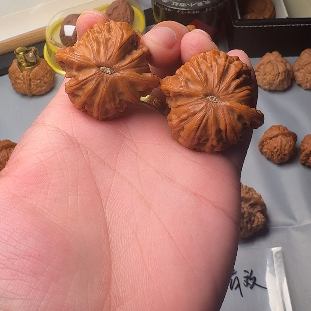 文玩核桃把件w**w磨盘