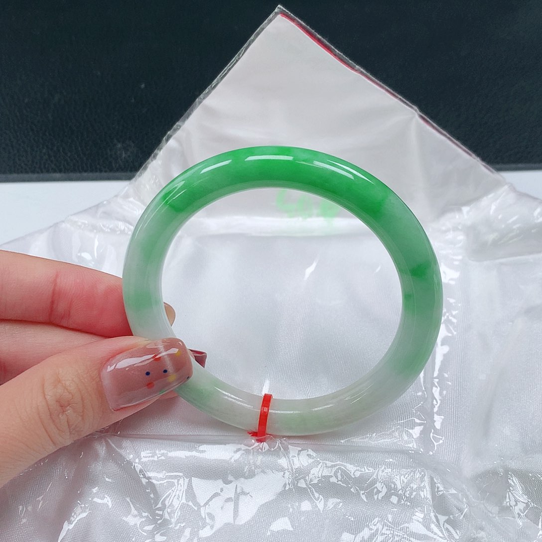 未镶嵌手镯翡翠403