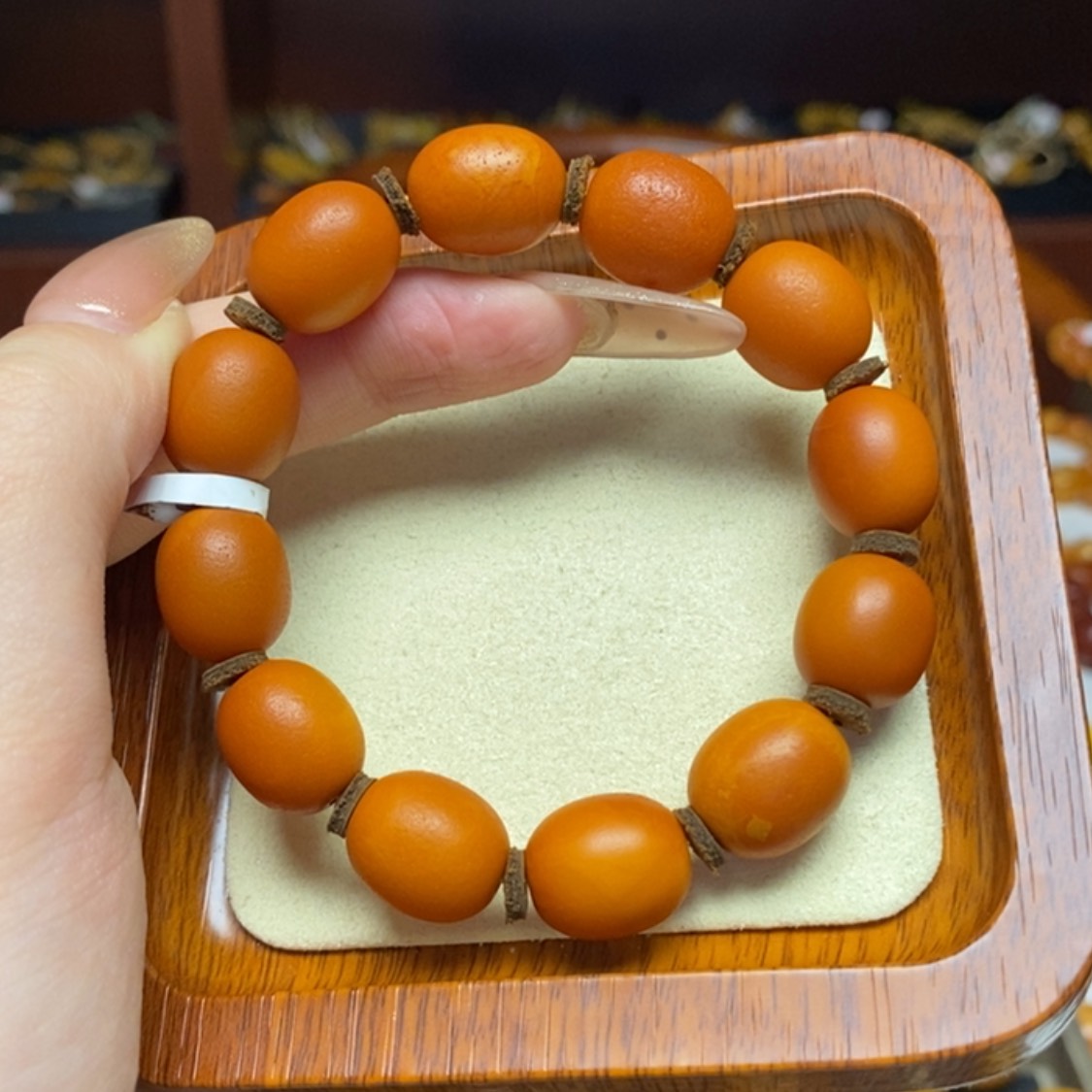 【闪购商品】蜜蜡手链未镶嵌手串