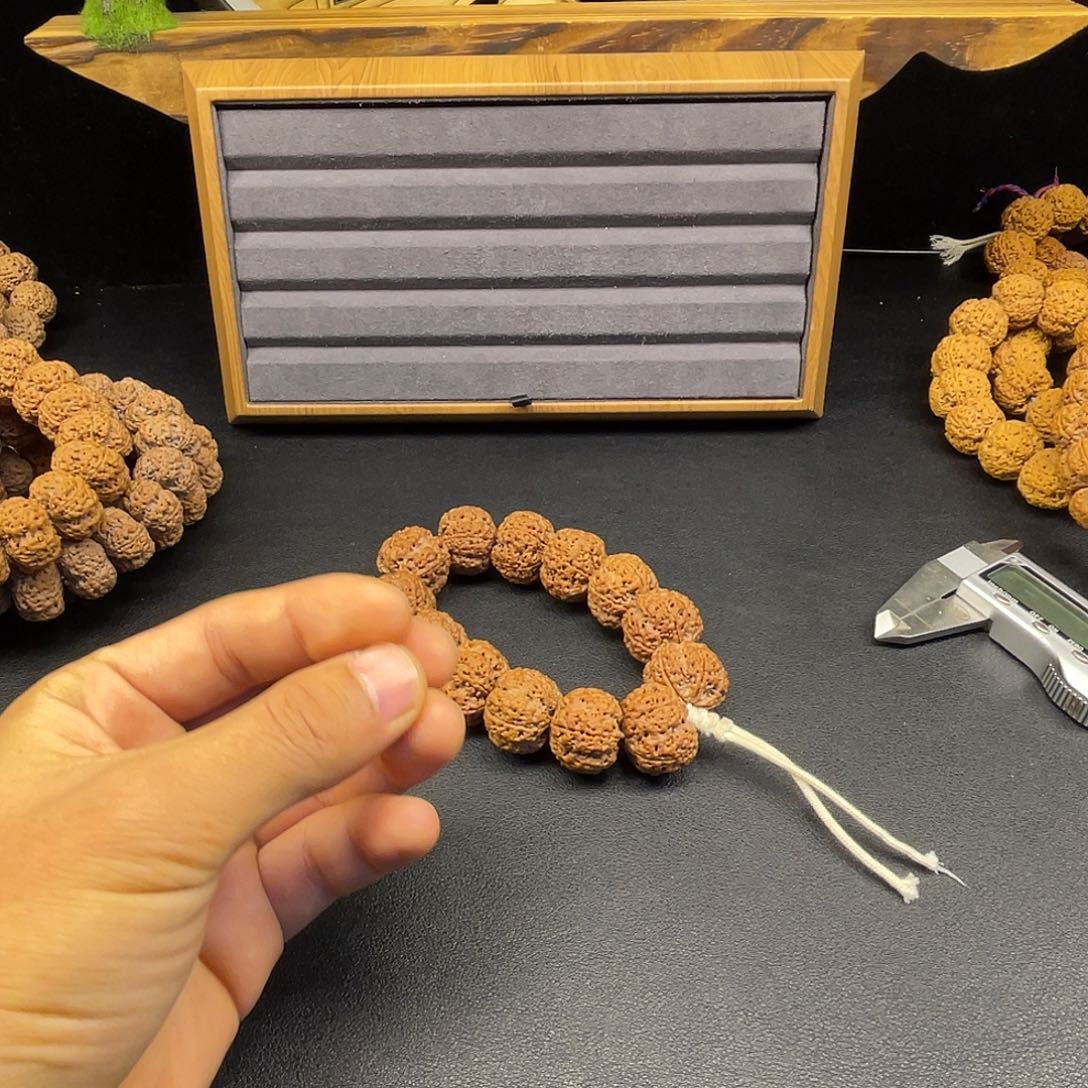 吊坠金刚菩提21蜂窝