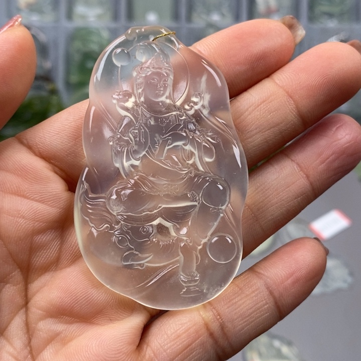 蛇纹石玉颈饰未镶嵌小***人