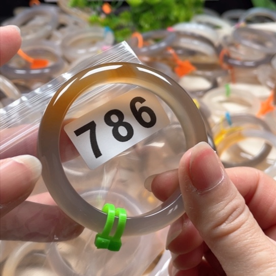 玛瑙/玉髓手镯未镶嵌