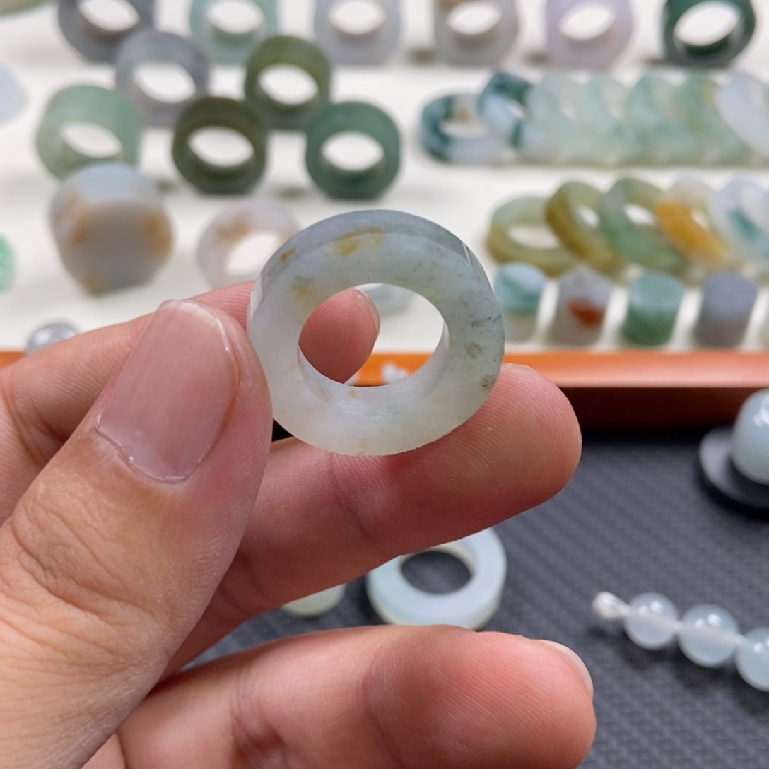 未镶嵌定制翡翠10-17号圈